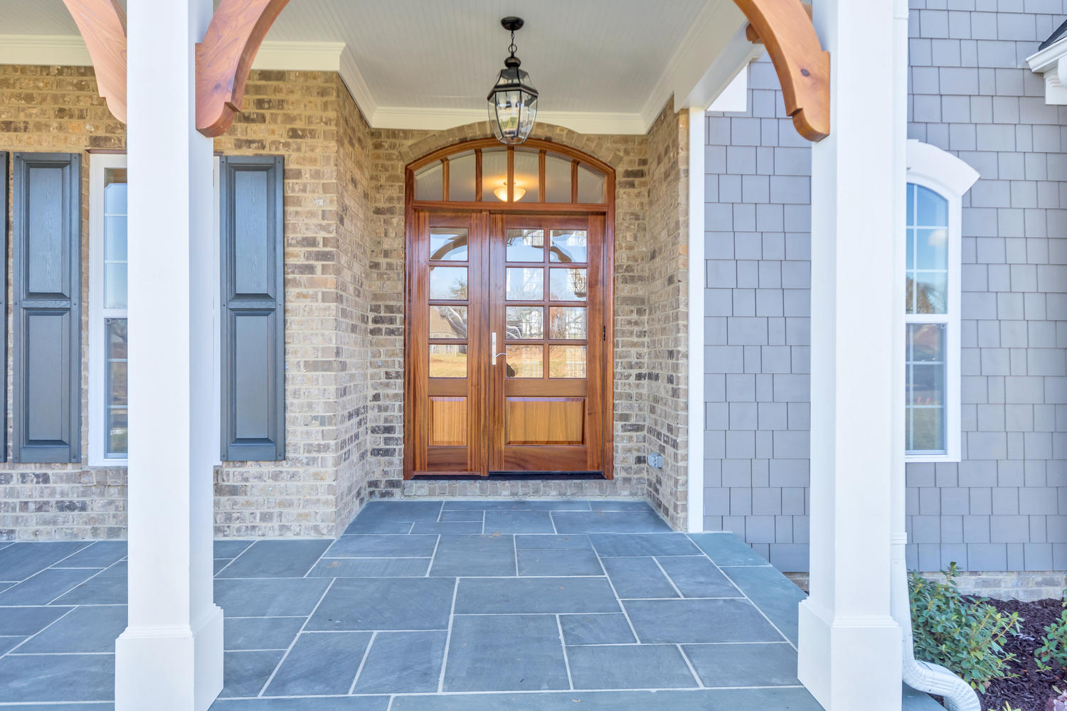 Entrance to Craig Builders home in Foothill Crossing and Westlake