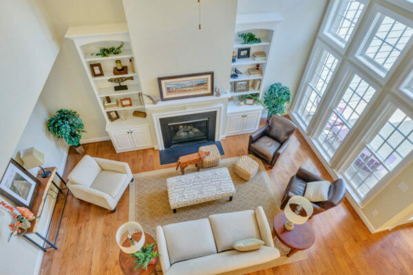 Old Trail Village Home A Great Room.